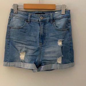 🌸free with purchase 🌸 Bluenotes Denim Shorts